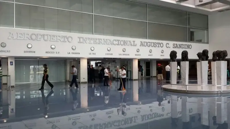 Aeropuerto y hoteles